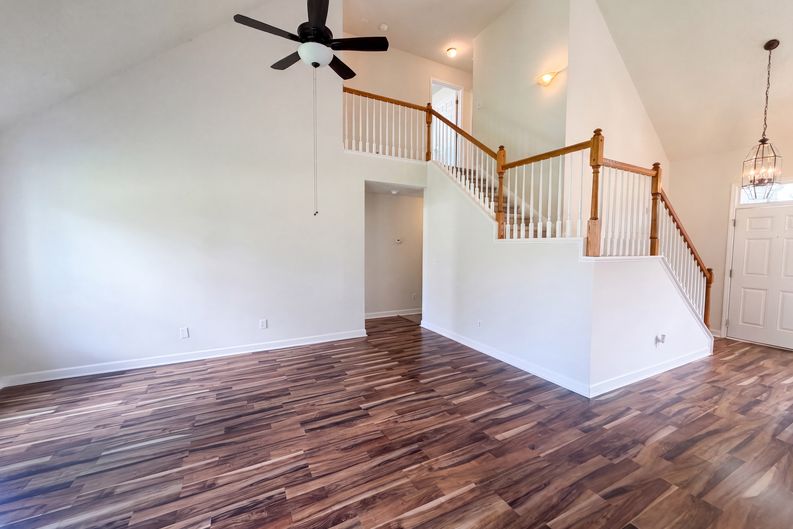 Photo 8 of 20 of 9244 Simonton Dr, Charlotte, NC