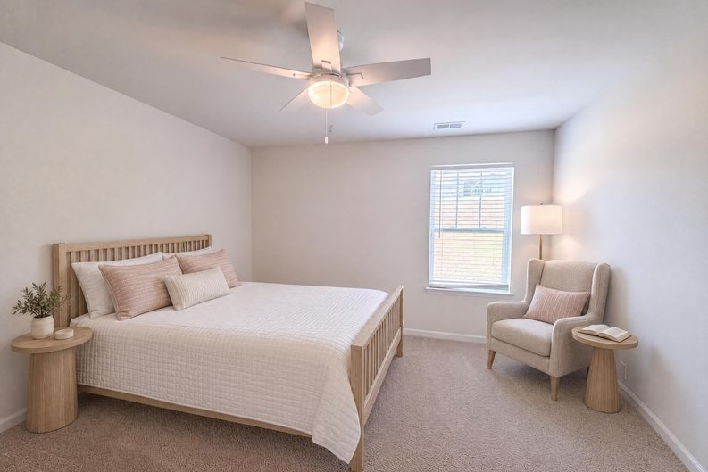 Photo 8 of 18 of 115 Spring Hall Dr, Troutman, NC