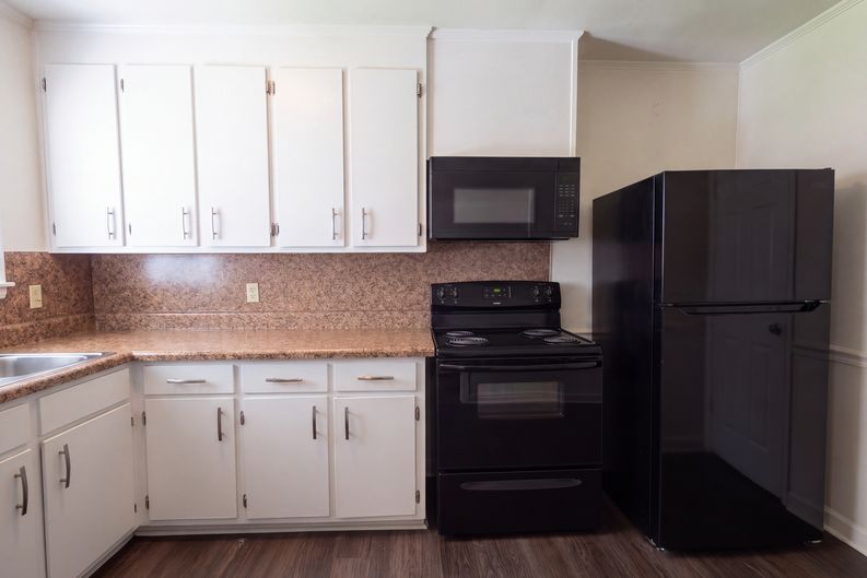 Photo 8 of 23 of 5100 Robinwood Dr, Charlotte, NC