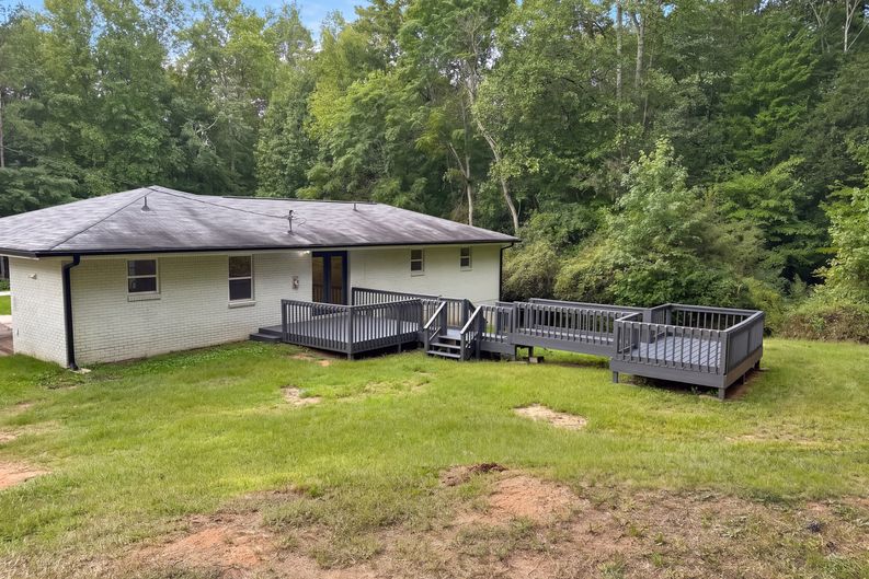 Photo 22 of 27 of 4141 E Fairview Rd SW, Stockbridge, GA