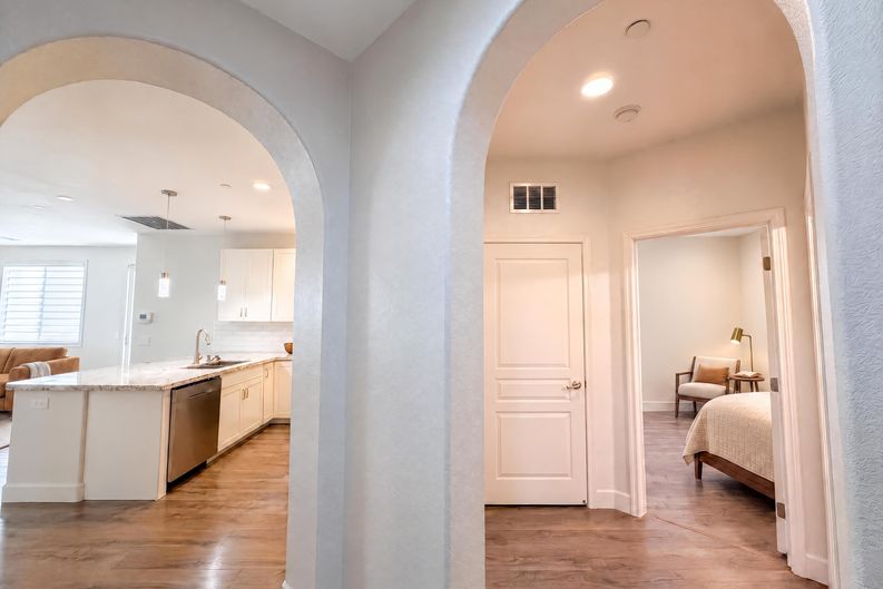 Photo 11 of 28 of 4920 Ocean Ln, Elk Grove, CA