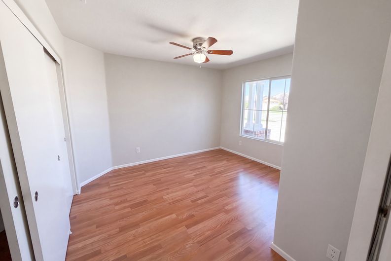 Photo 10 of 18 of 13241 Cameron St, Victorville, CA