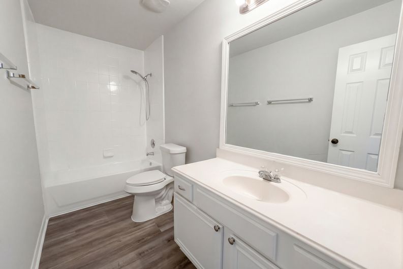 Photo 17 of 22 of 12111 Virline Ln, Houston, TX