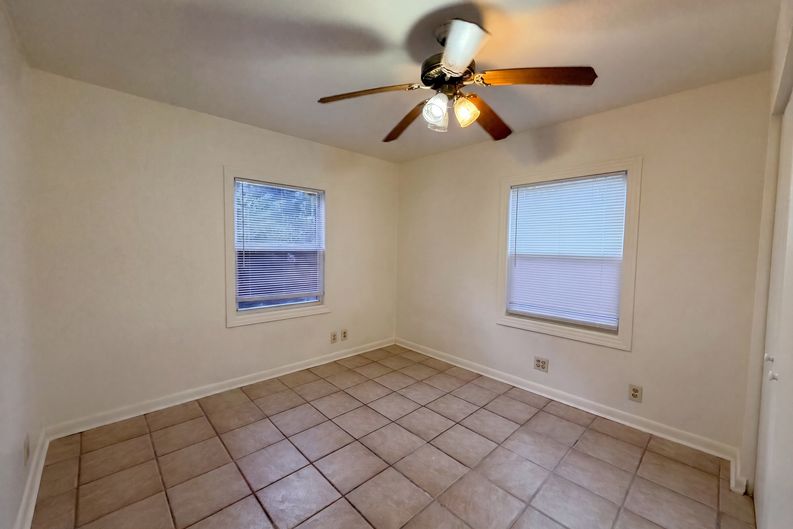 Photo 10 of 17 of 626 S 67th St, Tampa, FL