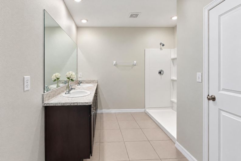 Photo 11 of 26 of 4273 NE 29th Pl, Ocala, FL