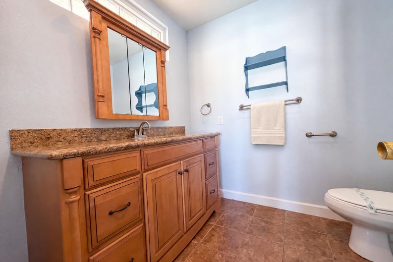 Photo 16 of 23 of 41219 Tava Ln, Hemet, CA