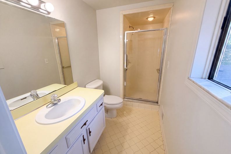 Photo 9 of 21 of 38651 Chartier St, Harrison Township, MI