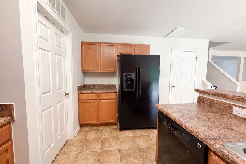 Photo 9 of 26 of 5503 Hardie Farm Dr, Greensboro, NC