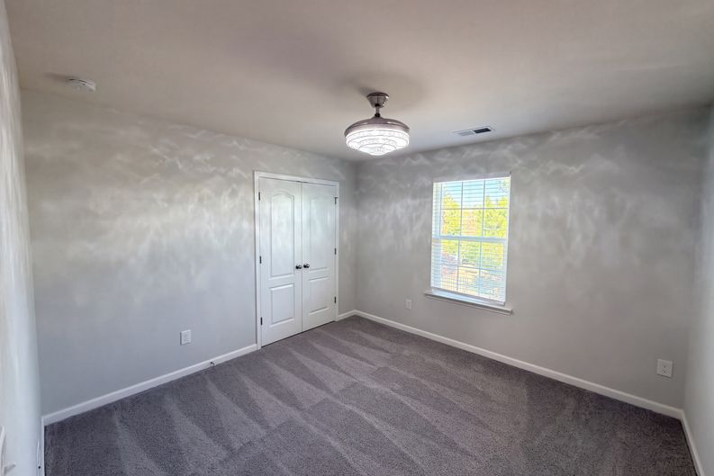 Photo 15 of 24 of 15128 Evergreen House Dr, Charlotte, NC