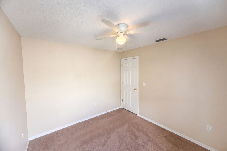 Photo 8 of 28 of 262 SW Panther Trce, Port Saint Lucie, FL