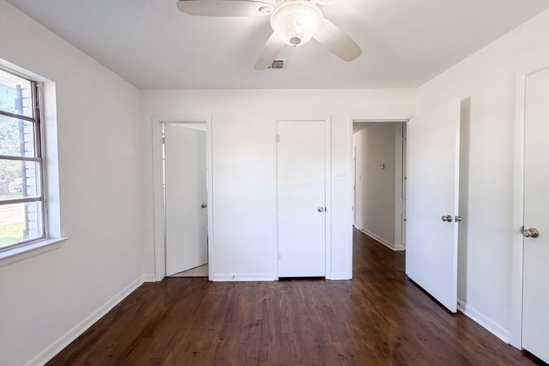 Photo 15 of 16 of 1213 S Ridgeway Dr, Cleburne, TX