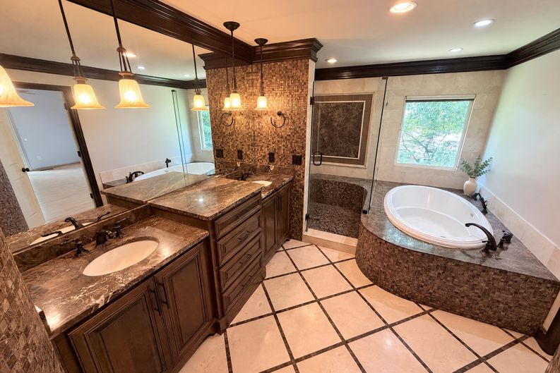 Photo 29 of 44 of 5344 Forest Springs Dr, Atlanta, GA