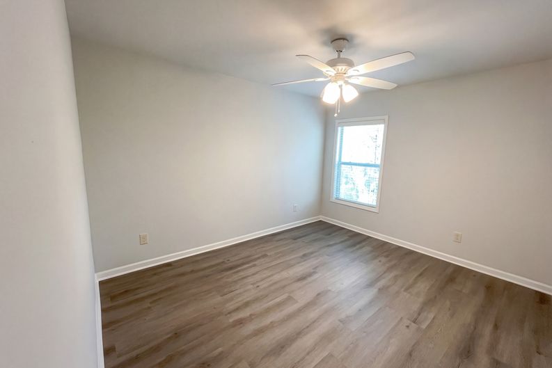 Photo 13 of 19 of 220 Madison Ave, Acworth, GA