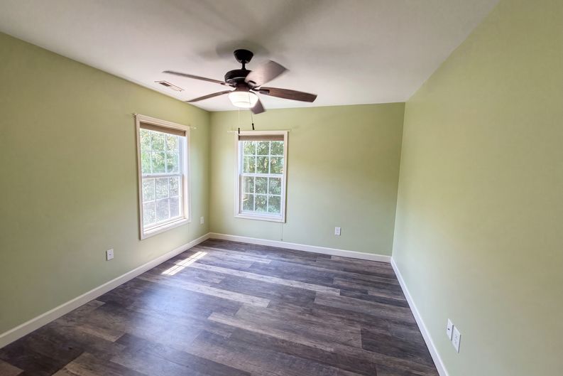 Photo 17 of 23 of 4903 Homeplace Dr, Apex, NC