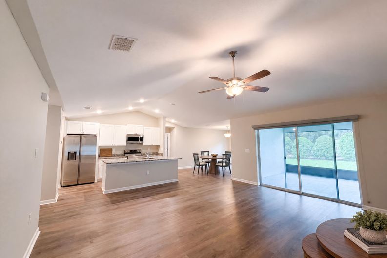 Photo 9 of 27 of 5315 SE 91st St, Ocala, FL