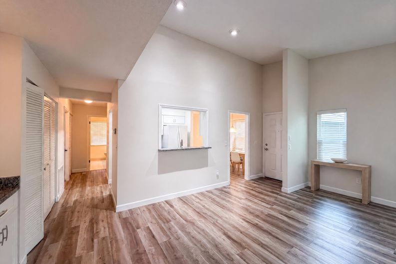 Photo 6 of 19 of 228 Bob White Ct, Daytona Beach, FL