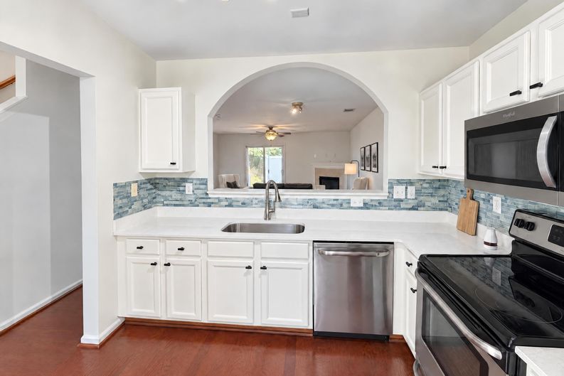 Photo 8 of 21 of 4212 Glenlea Commons Dr, Charlotte, NC