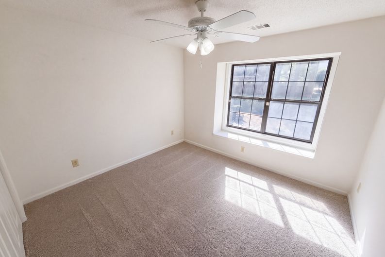 Photo 16 of 28 of 506 Mansard Walk, Alpharetta, GA
