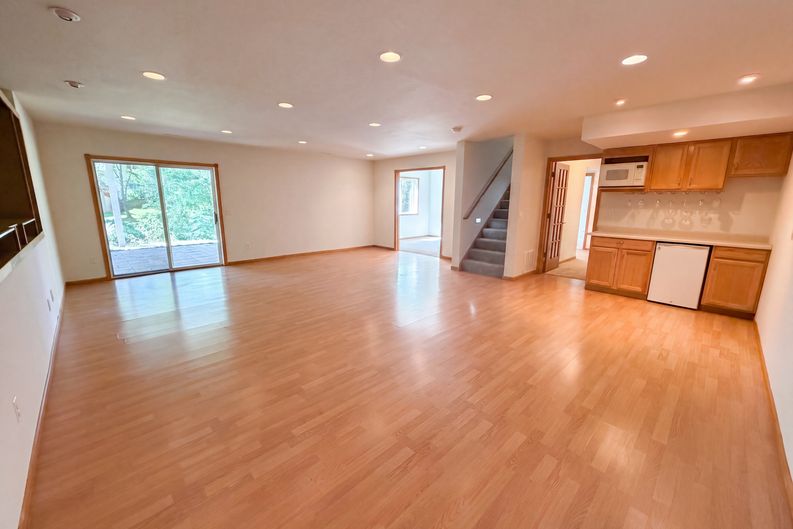 Photo 23 of 34 of 8763 Autumn Oaks Dr, Rockford, MN