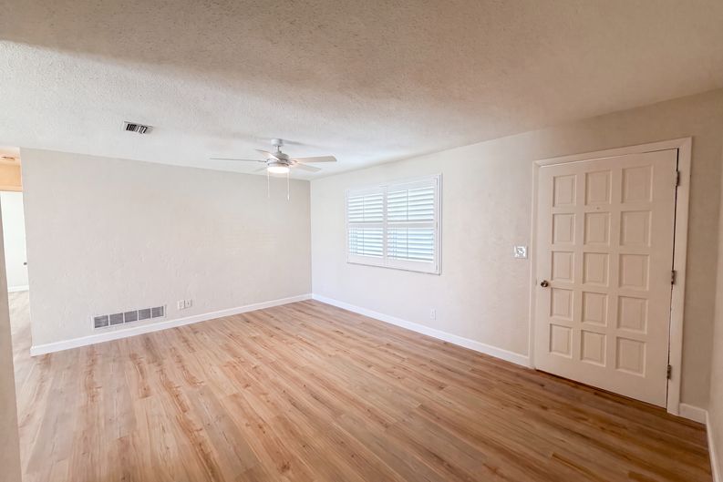 Photo 7 of 21 of 624 Sherman Rd, South Daytona, FL