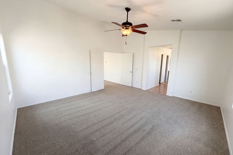 Photo 5 of 38 of 3769 E Flamingo Way, Gilbert, AZ