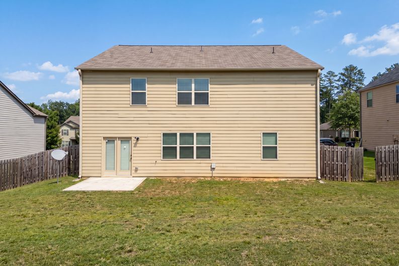 Photo 5 of 39 of 8496 Glenview St, Douglasville, GA