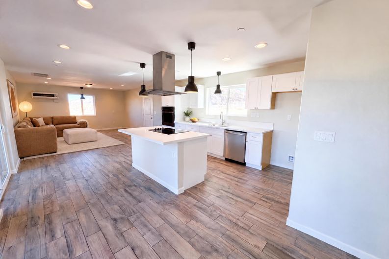 Photo 15 of 19 of 14100 Nightshade Rd, Apple Valley, CA