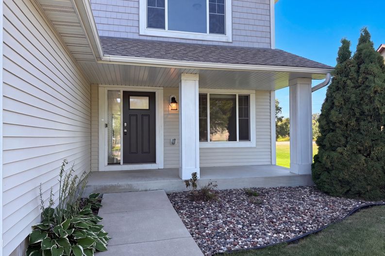 Photo 36 of 42 of 4595 196th St W, Farmington, MN