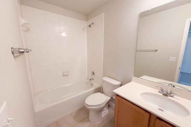 Photo 19 of 26 of 11106 Bruneau Trl, Austin, TX