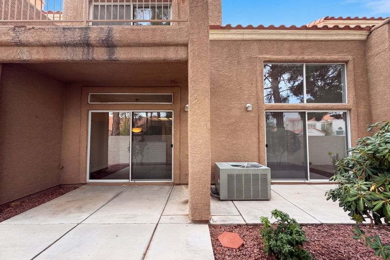 Photo 22 of 27 of 5404 La Patera Ln, Las Vegas, NV