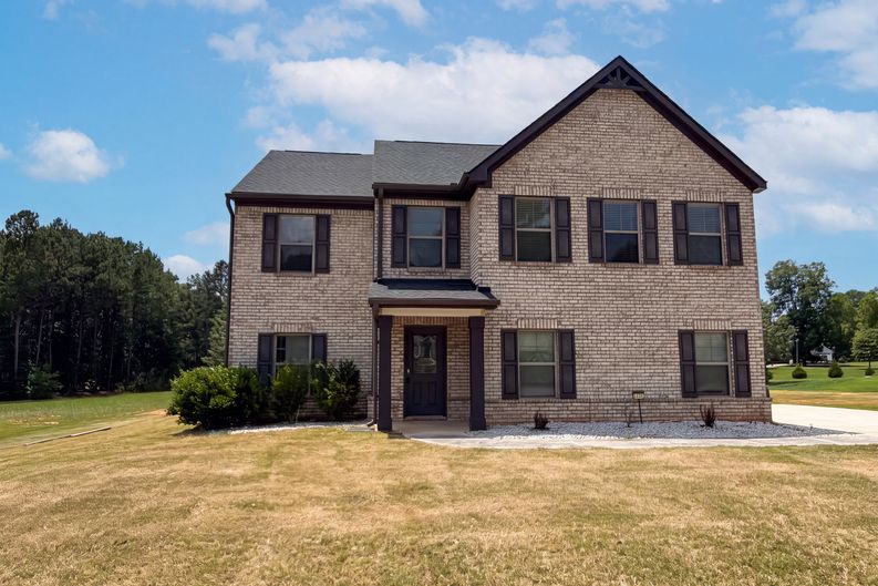 Photo 30 of 33 of 1300 Mills Cove Dr, Covington, GA