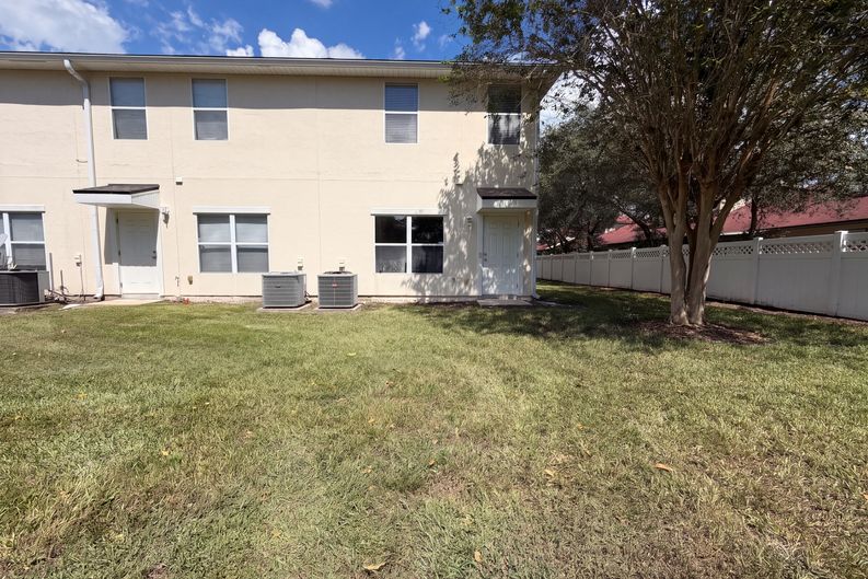 Photo 5 of 15 of 1211 Southern Stream Ct, Saint Johns, FL