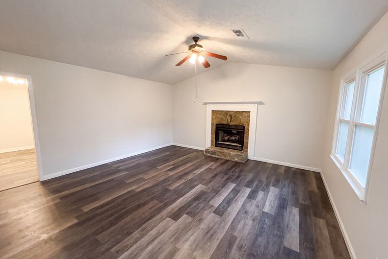 Photo 3 of 21 of 204 Arbor Way, Dallas, GA
