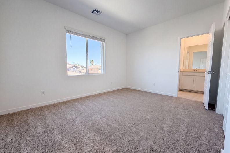 Photo 15 of 21 of 8361 W Rochelle Ave, Las Vegas, NV