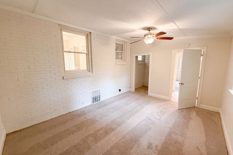 Photo 14 of 23 of 1521 Herrin Ave, Charlotte, NC