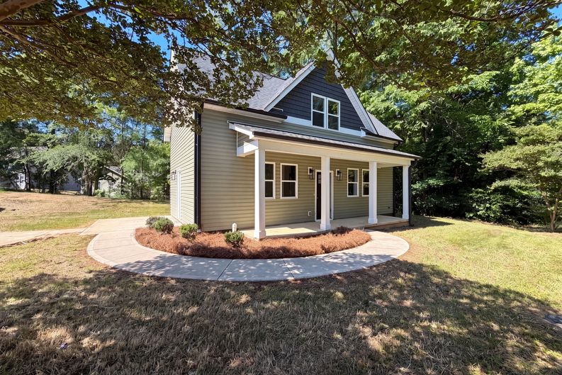 Photo 13 of 16 of 1402 Martin Luther King Ave, Kannapolis, NC