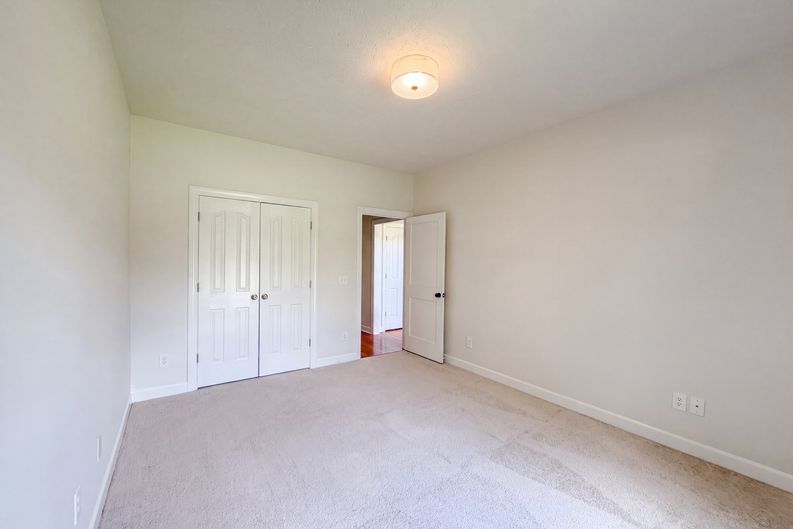 Photo 13 of 30 of 1044 Laramie Ct, Murfreesboro, TN