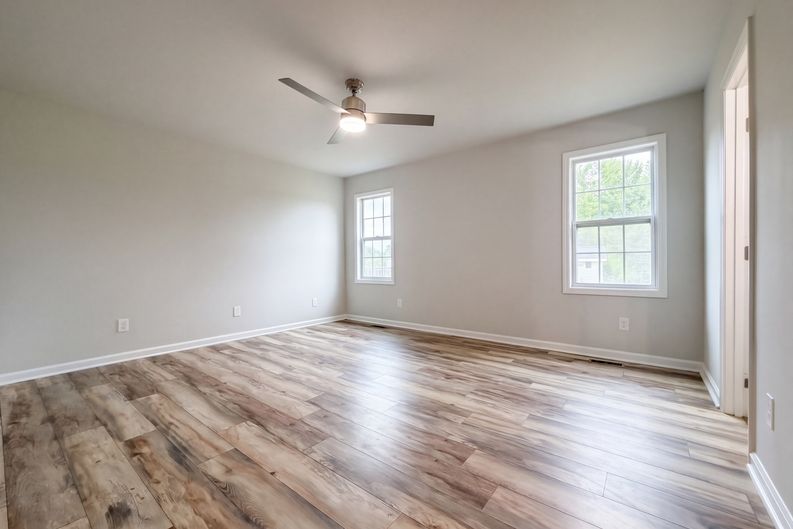 Photo 4 of 20 of 7848 James Austin Rd, Willow Spring, NC