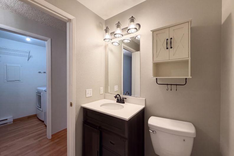 Photo 17 of 25 of 11776 SW Boones Bend Dr, Beaverton, OR