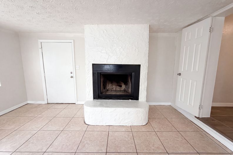 Photo 14 of 20 of 3740 Ballejo Ct W, Jacksonville, FL