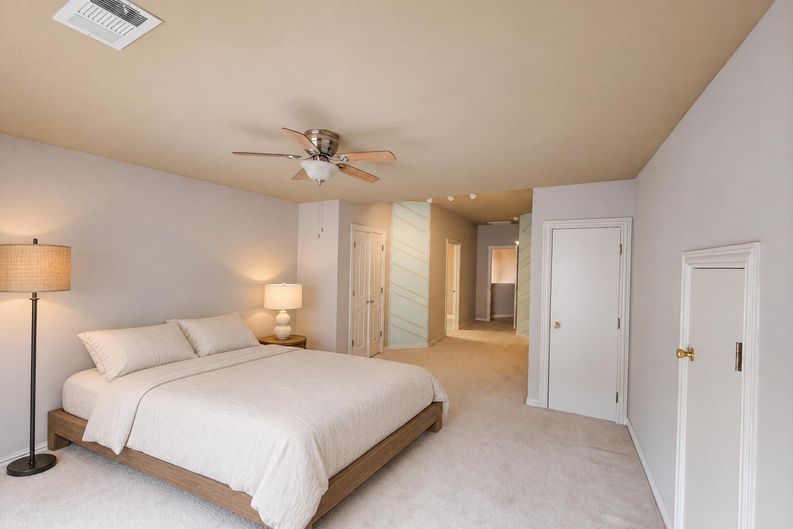 Photo 18 of 29 of 1309 Winding Brook Dr, Garland, TX