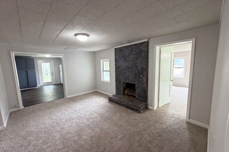 Photo 3 of 21 of 237 Geddis Rd, Inman, SC