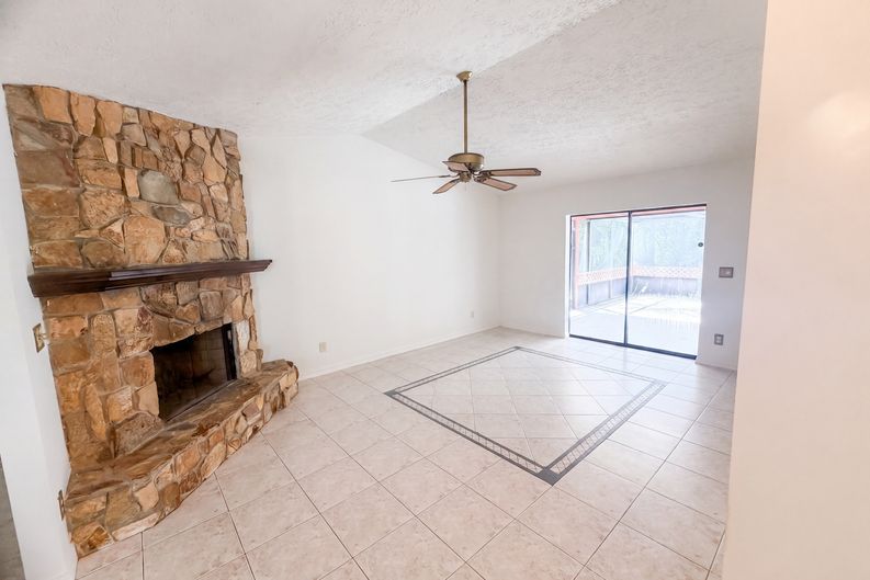 Photo 8 of 30 of 3123 SE Quanset Cir, Stuart, FL