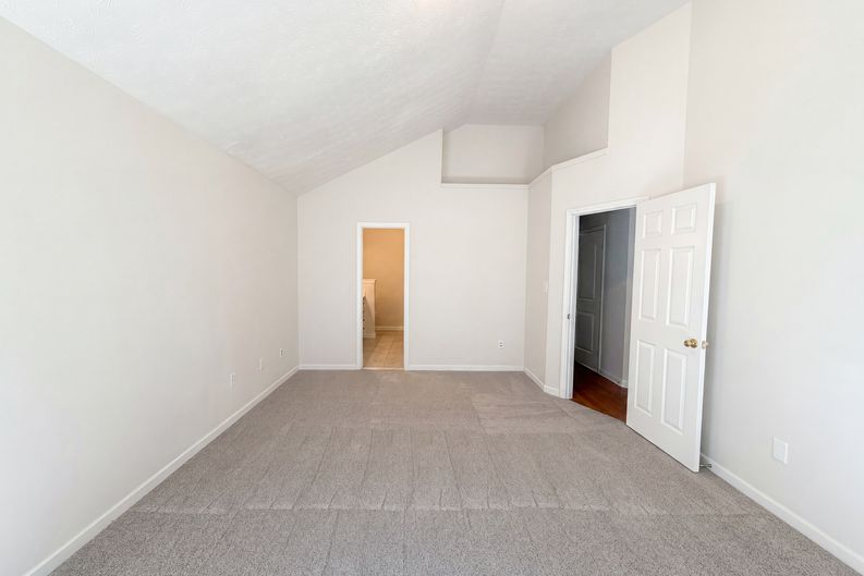 Photo 11 of 25 of 6774 Fairfax Ct, Lithonia, GA