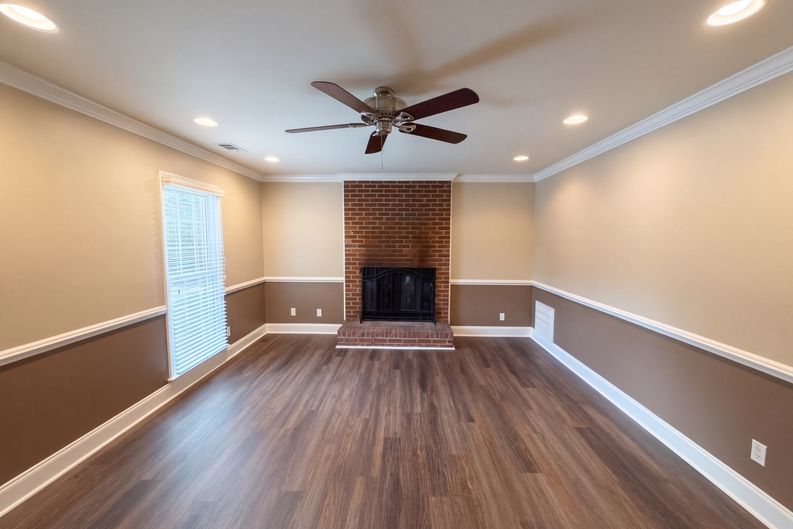 Photo 9 of 30 of 201 Wainsley Pl, Matthews, NC