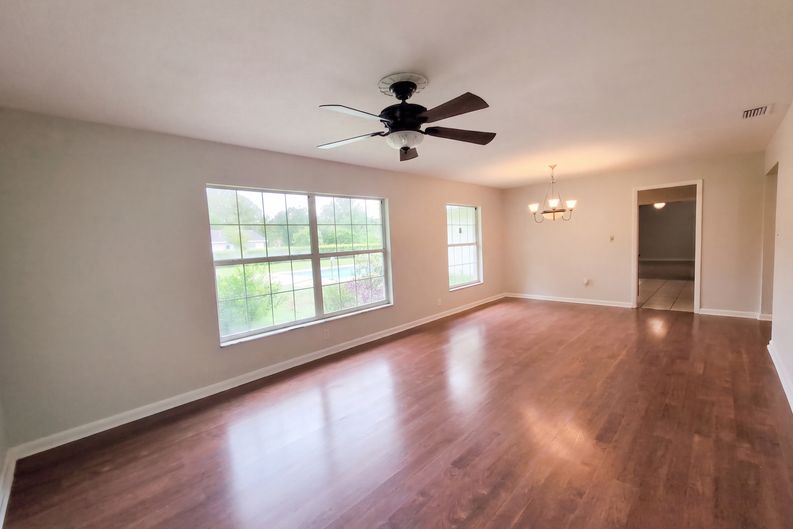 Photo 3 of 28 of 1310 SE 38th Ct, Ocala, FL