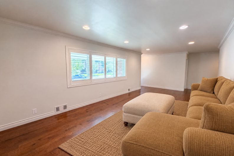 Photo 8 of 27 of 2145 E Columbia Pl, Denver, CO