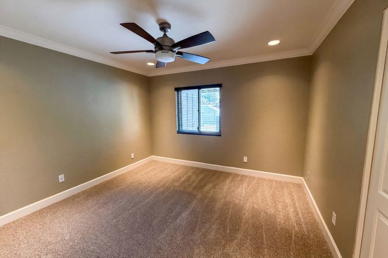 Photo 16 of 33 of 2244 E Nicolet Ave, Phoenix, AZ