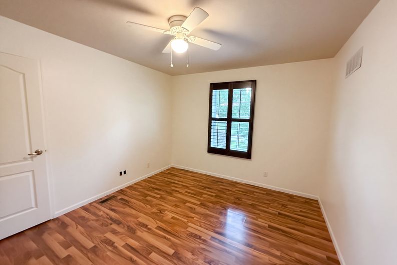 Photo 11 of 17 of 3911 W Forrest Park Dr, Bloomington, IN