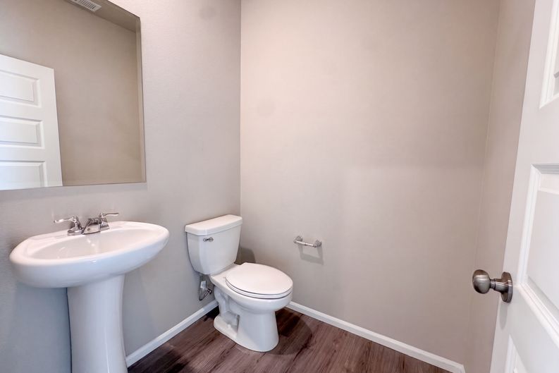 Photo 12 of 31 of 4335 Acacia Ln SE, Port Orchard, WA